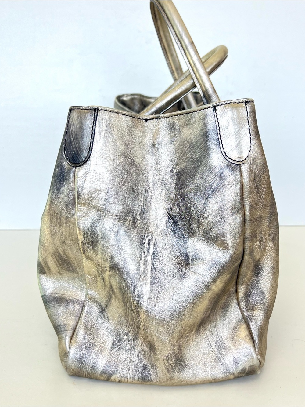 Maurizio Taiuti Metallic Swirl Leather Tote - Silver & Gold Tones - Picture 3 of 14